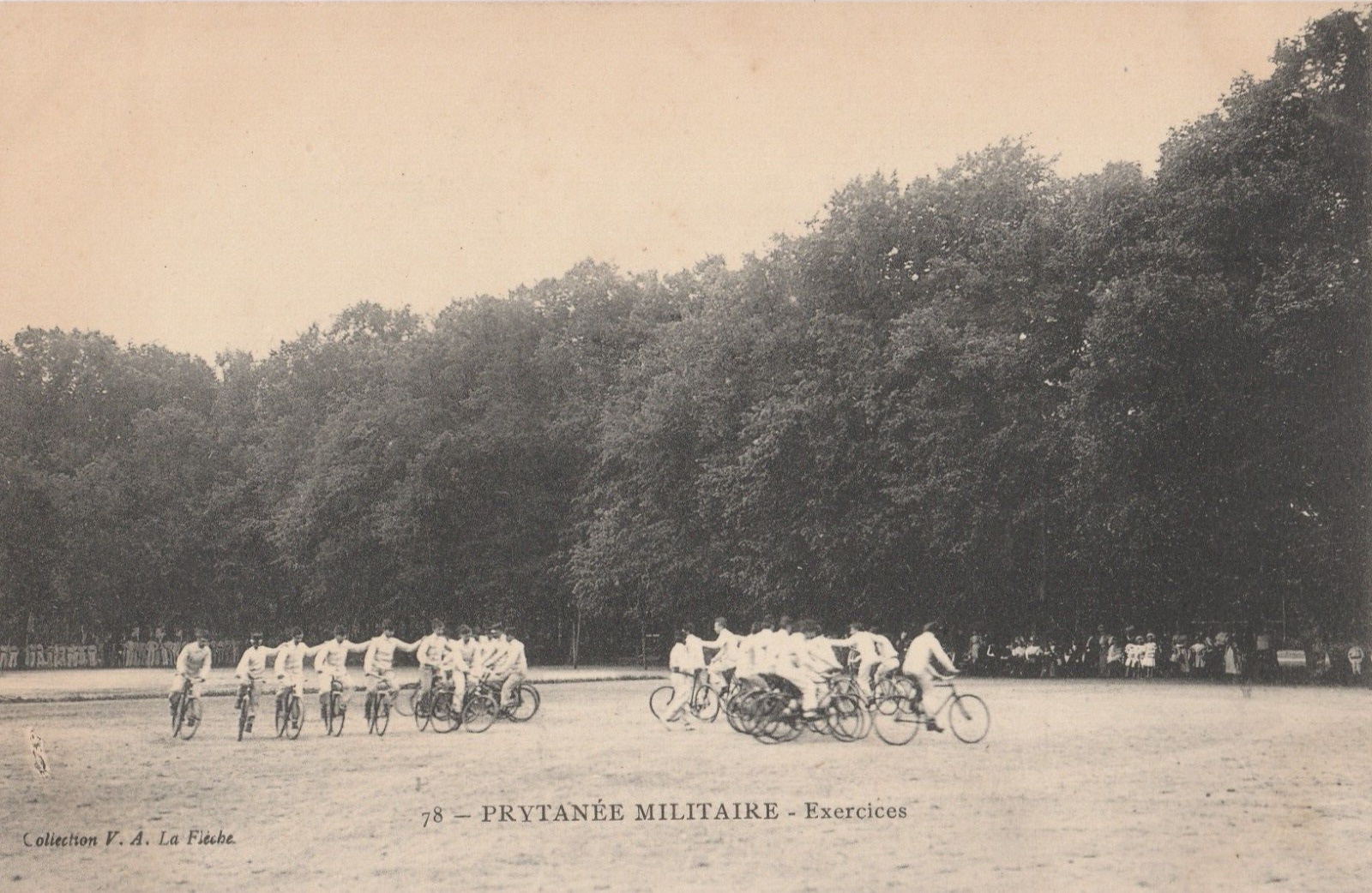 La Flèche - edit VA n°78 Prytanée Militaire - Exercices