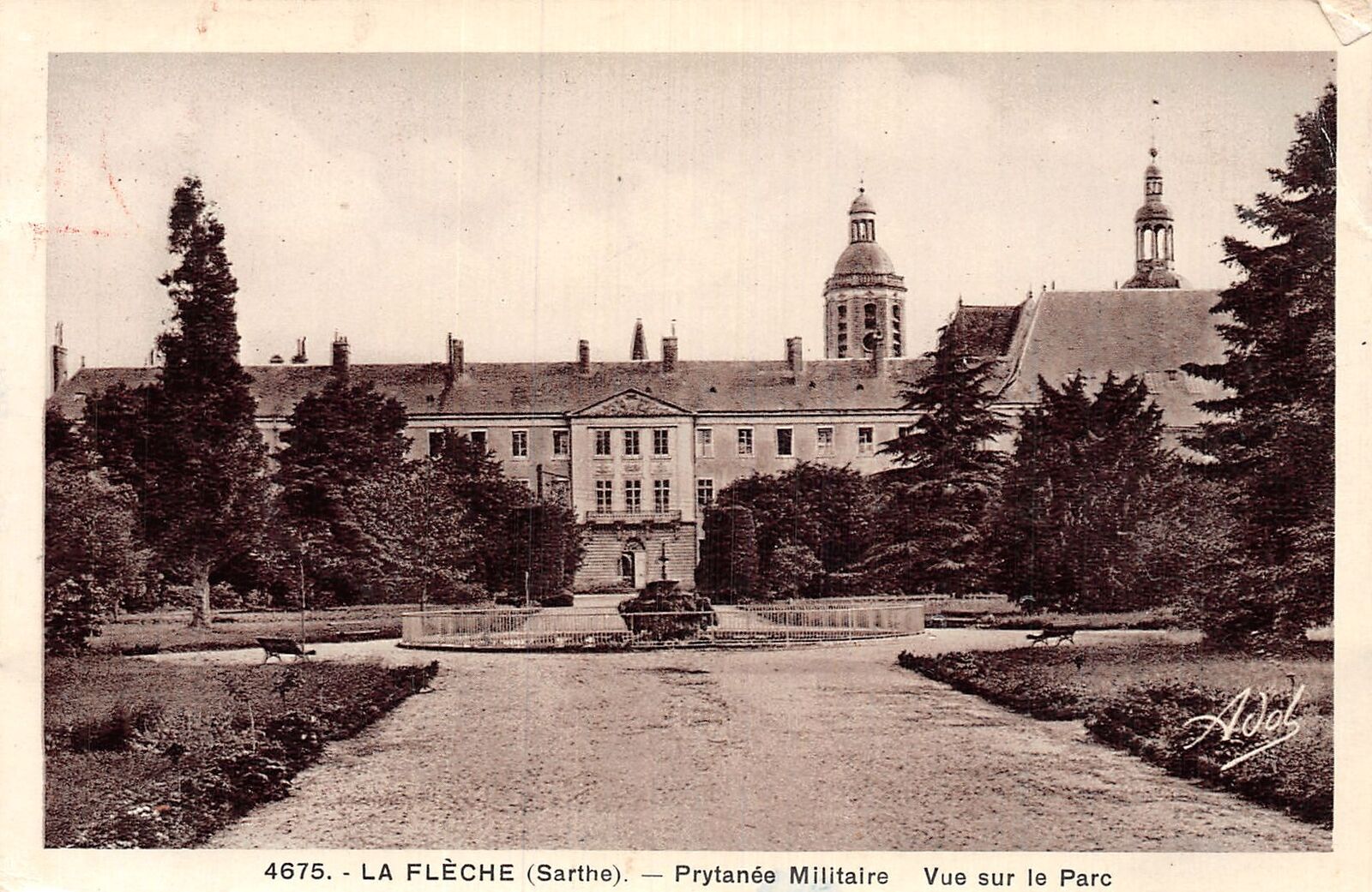 La Flèche - 1900-1945 - n°4675 Prytanée Militaire vue du Parc