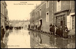 La Flèche - edit Dabin - 1906 03 01 - Rue de l'Hotel de Ville- Innondation