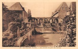 La Flèche - edit Gaby n°51 Les Arcades du Parc des Carmes