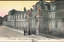 La Flèche - edit LL n°02 Entrée du Château des Carmes 1890-1919